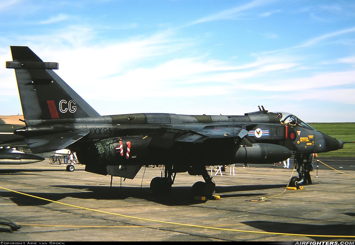 UK - Air Force Sepecat Jaguar GR1A XX957 at Bitburg (BBJ / EDRB), Germany