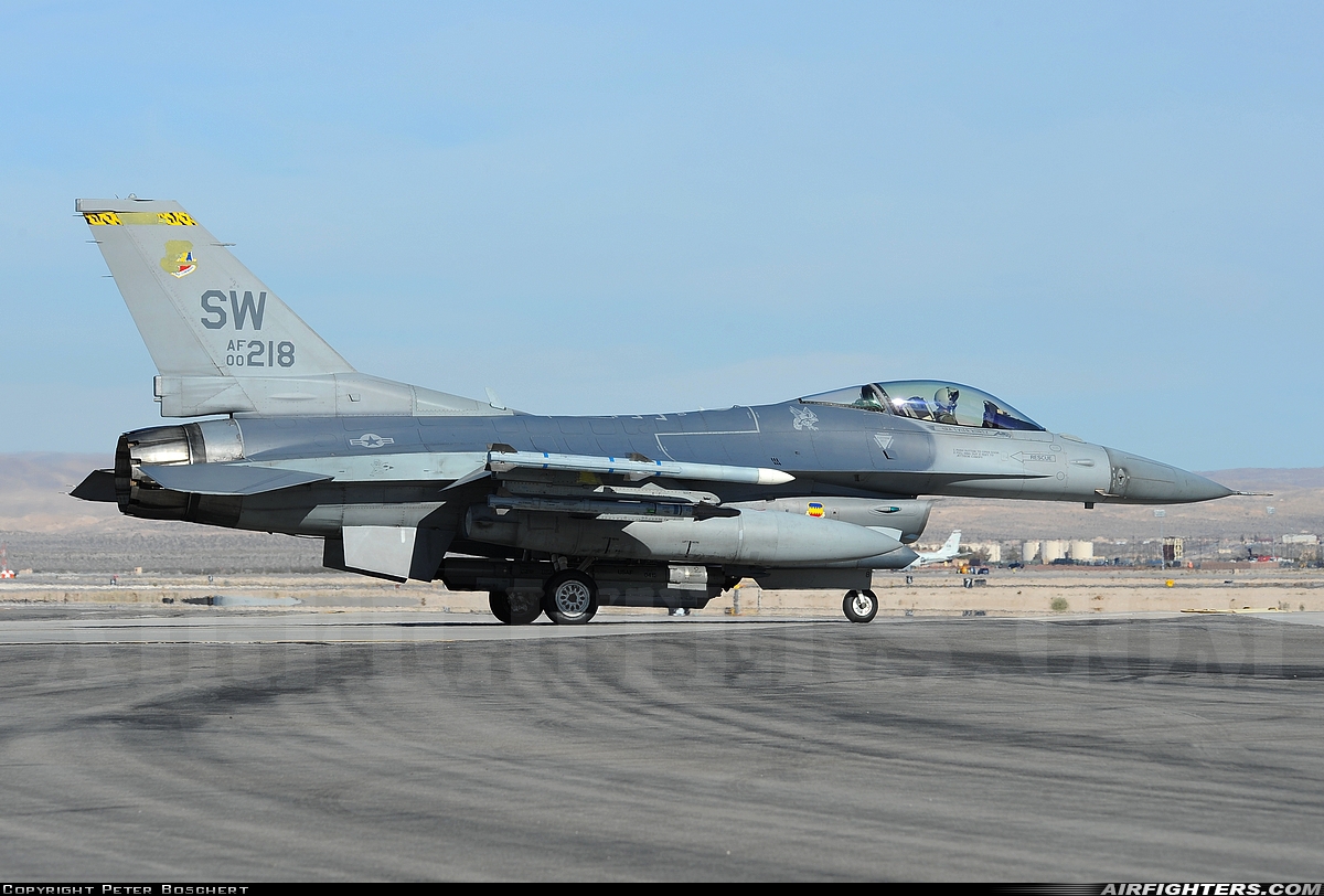 USA - Air Force General Dynamics F-16C Fighting Falcon 00-0218 at Las Vegas - Nellis AFB (LSV / KLSV), USA