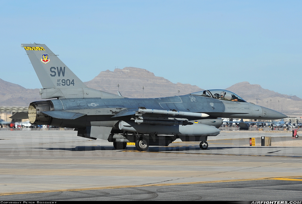 USA - Air Force General Dynamics F-16C Fighting Falcon 92-3904 at Las Vegas - Nellis AFB (LSV / KLSV), USA