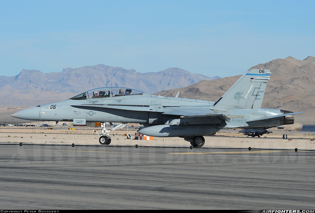 USA - Marines McDonnell Douglas F/A-18D Hornet 165532 at Las Vegas - Nellis AFB (LSV / KLSV), USA