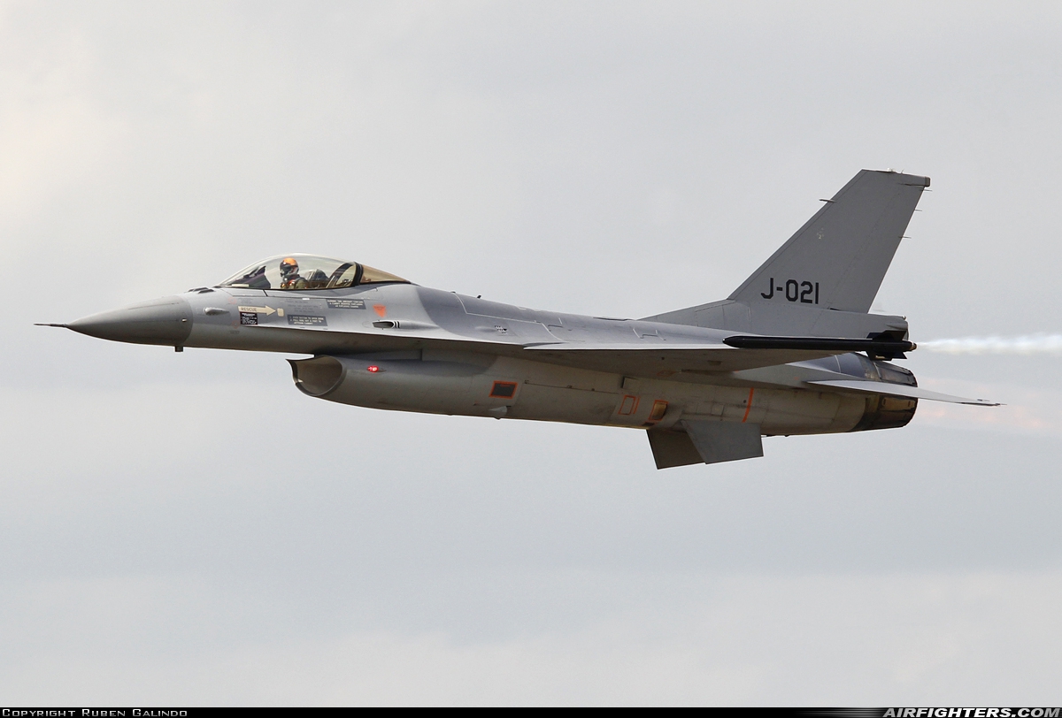 Netherlands - Air Force General Dynamics F-16AM Fighting Falcon J-021 at Uden - Volkel (UDE / EHVK), Netherlands