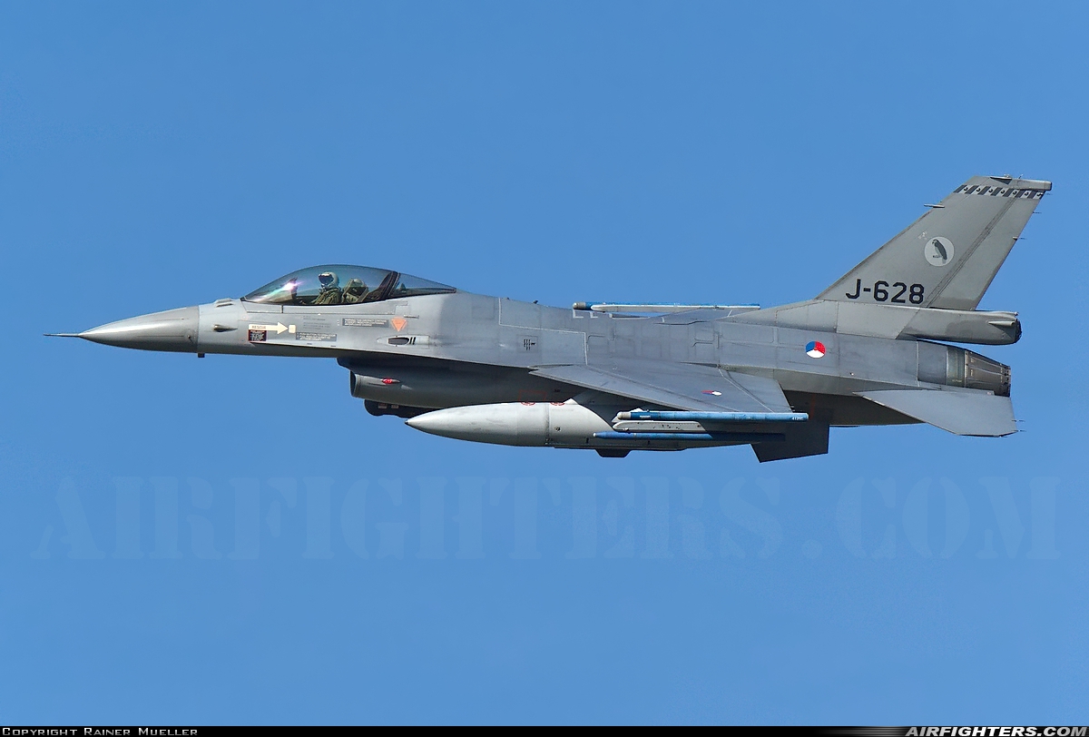 Netherlands - Air Force General Dynamics F-16AM Fighting Falcon J-628 at Leeuwarden (LWR / EHLW), Netherlands