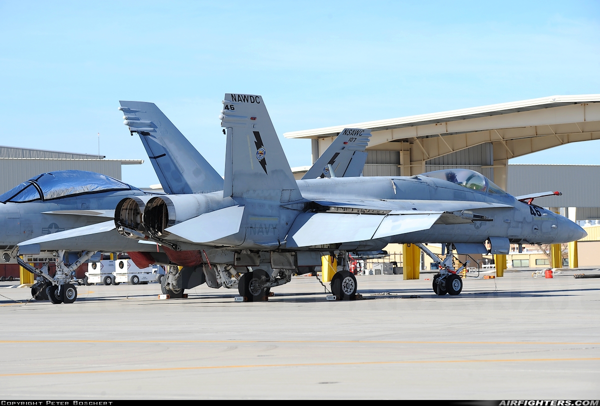 USA - Navy McDonnell Douglas F/A-18C Hornet 164252 at Fallon - Fallon NAS (NFL / KNFL), USA