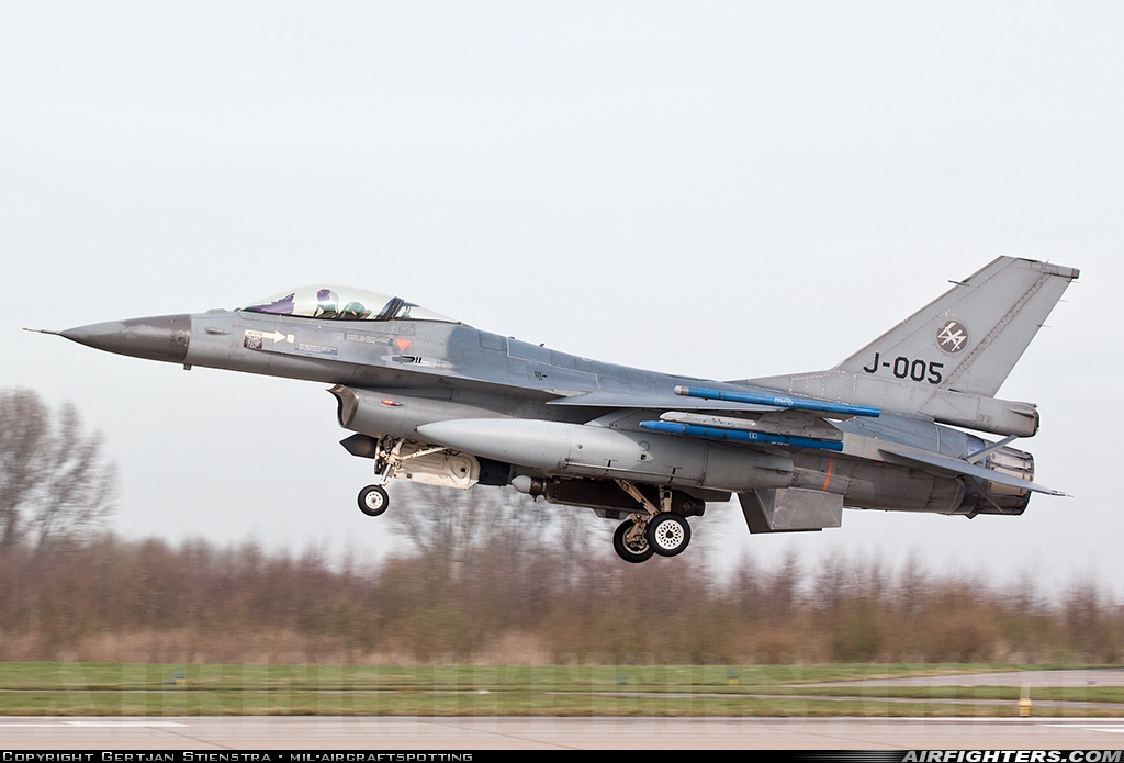 Netherlands - Air Force General Dynamics F-16AM Fighting Falcon J-005 at Leeuwarden (LWR / EHLW), Netherlands