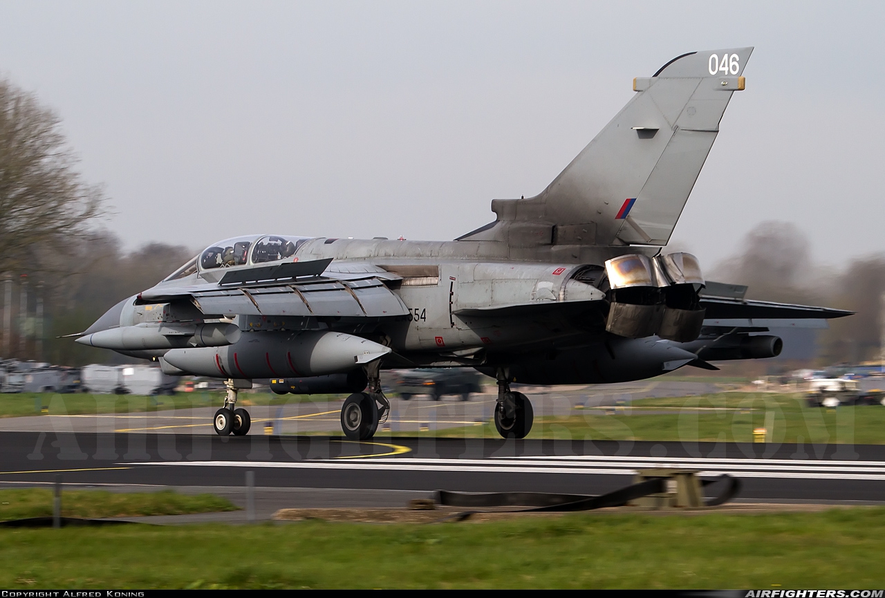 UK - Air Force Panavia Tornado GR4 ZA554 at Leeuwarden (LWR / EHLW), Netherlands