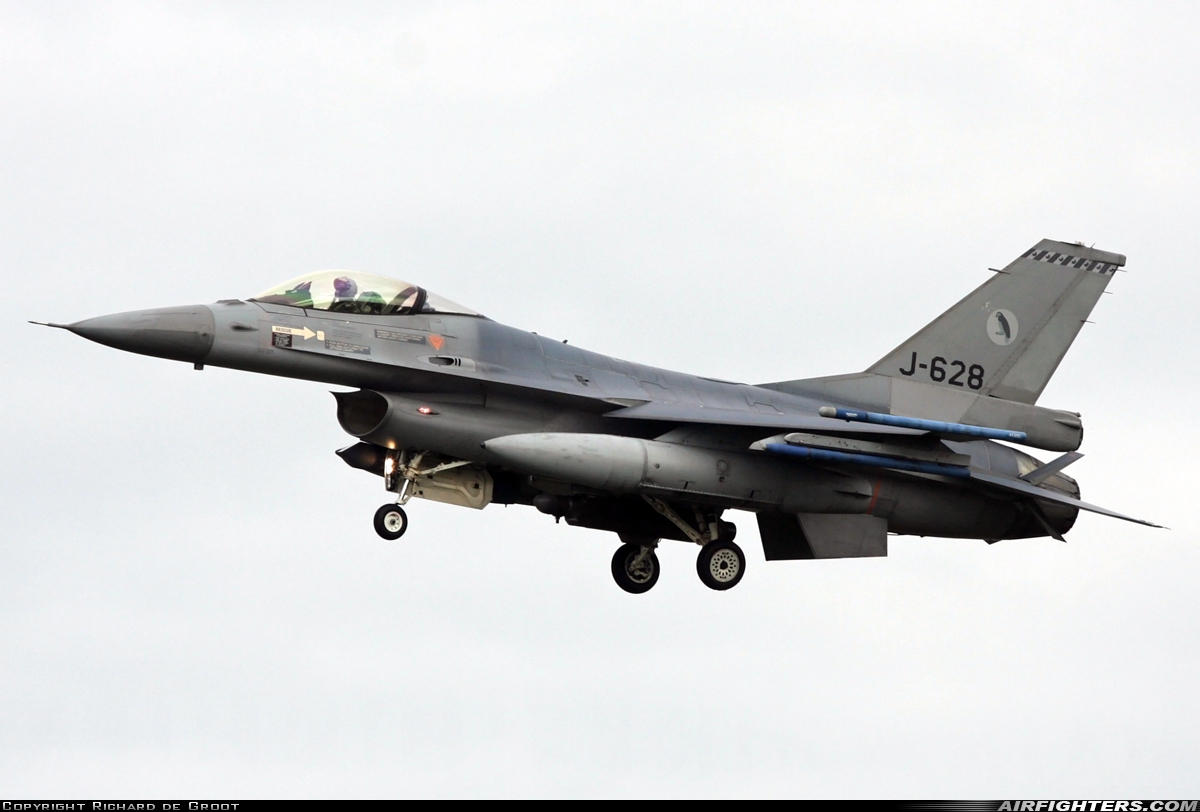 Netherlands - Air Force General Dynamics F-16AM Fighting Falcon J-628 at Leeuwarden (LWR / EHLW), Netherlands