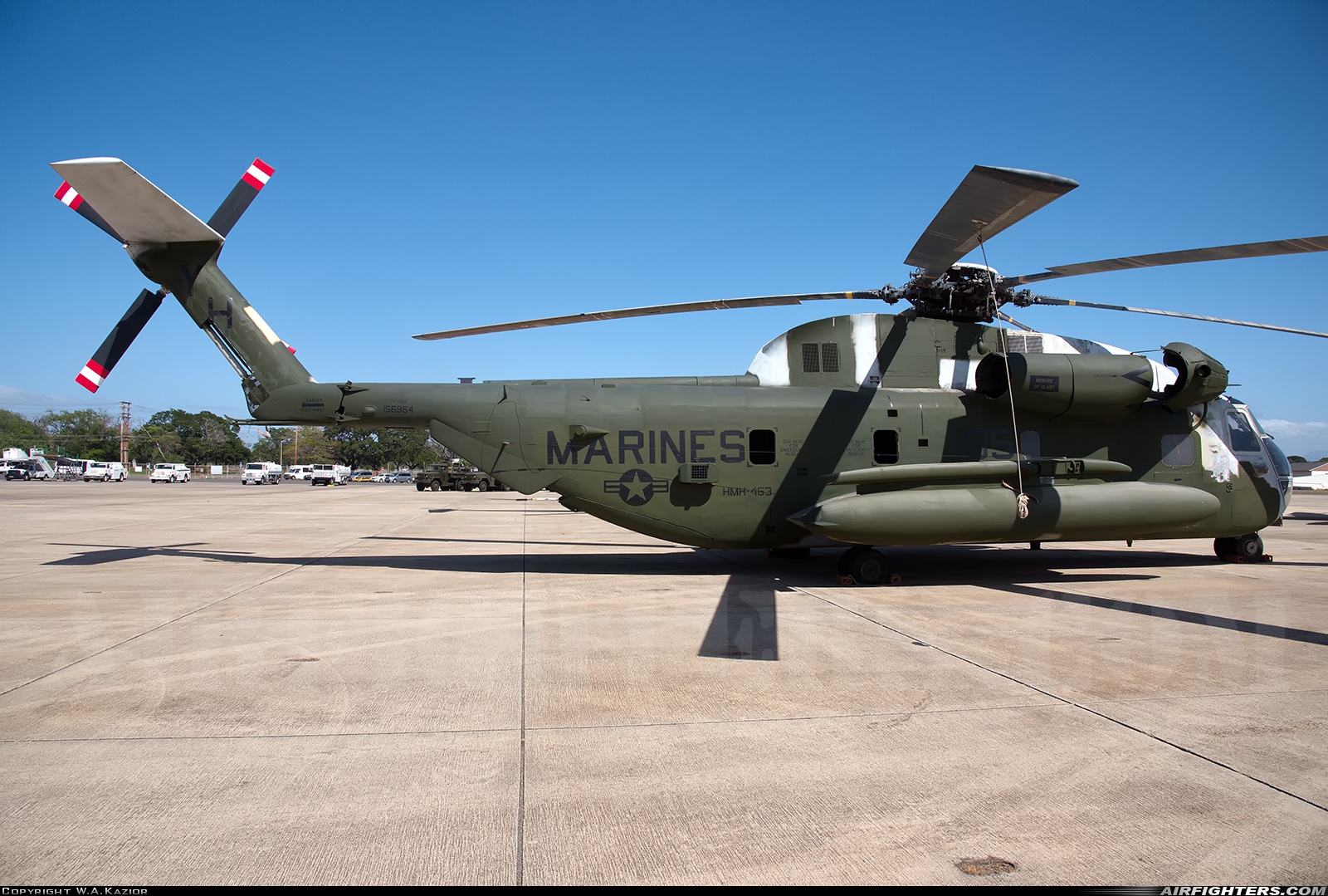 USA - Marines Sikorsky CH-53D Super Stallion 156964 at Kalaeloa Airport / Barbers Point  (JRF / PHJR / NAX), USA