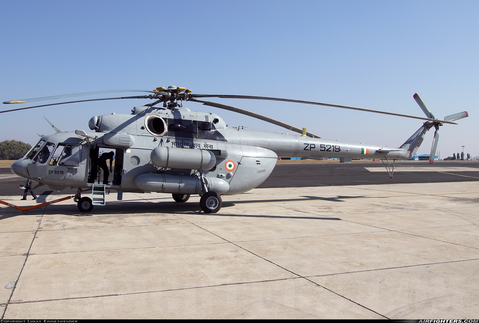 India - Air Force Mil Mi-17V-5 ZP5219 at Yelahanka (VOYK), India