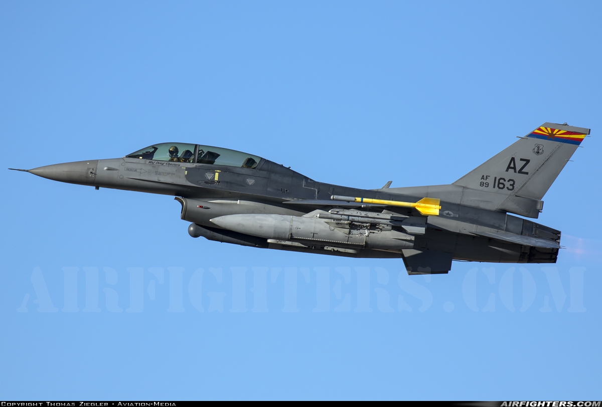 USA - Air Force General Dynamics F-16D Fighting Falcon 89-2163 at Tucson - Int. (TUS / KTUS), USA