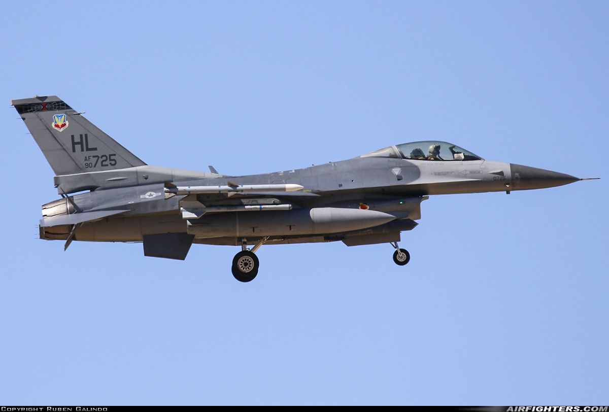 USA - Air Force General Dynamics F-16C Fighting Falcon 90-0725 at Albacete (- Los Llanos) (LEAB), Spain