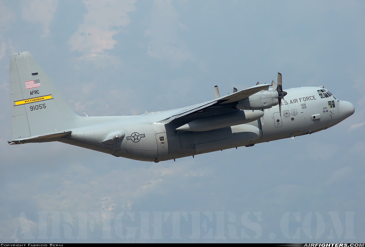 USA - Air Force Lockheed C-130H Hercules (L-382) 89-1055 at Aviano (- Pagliano e Gori) (AVB / LIPA), Italy