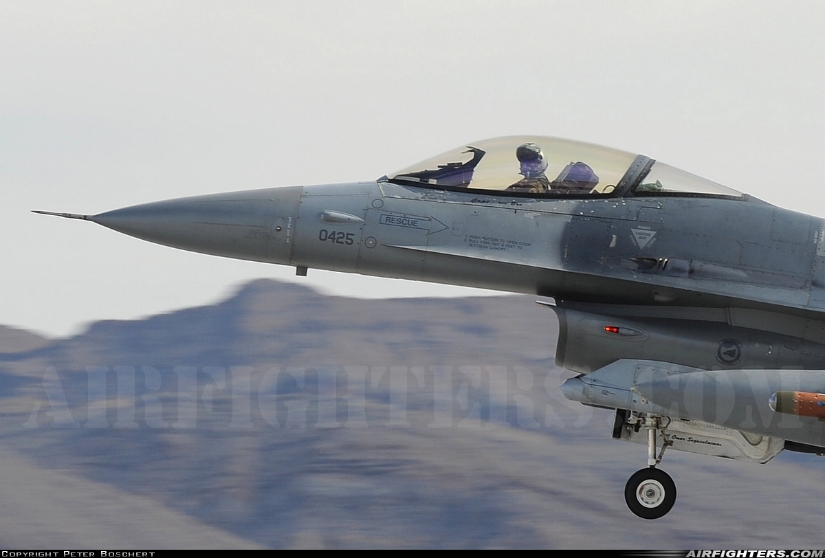 USA - Air Force General Dynamics F-16C Fighting Falcon 88-0425 at Las Vegas - Nellis AFB (LSV / KLSV), USA