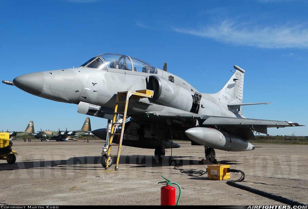 Argentina - Air Force Douglas TA-4AR Fightinghawk C-901 at El Palomar (PAL / SADP), Argentina