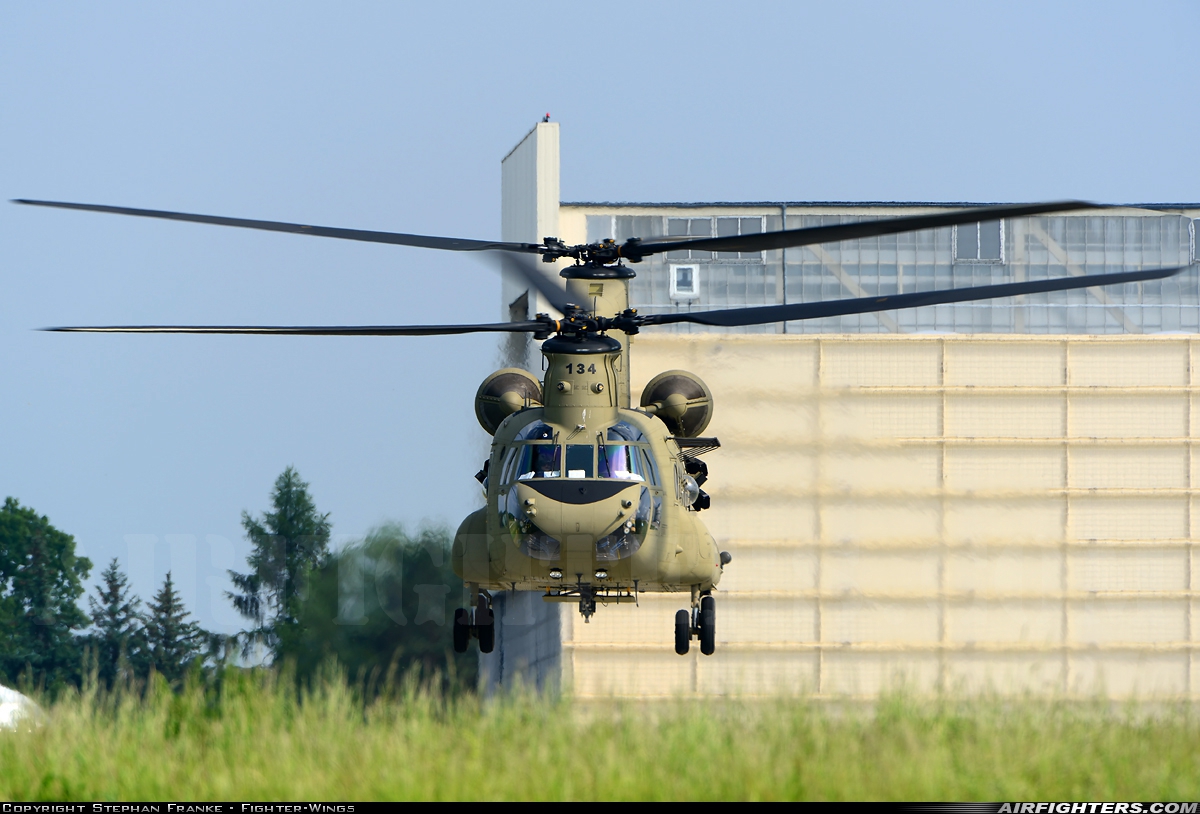 USA - Army Boeing Vertol CH-47F Chinook 13-08134 at Dresden (- Klotzsche) (DRS / EDDC), Germany