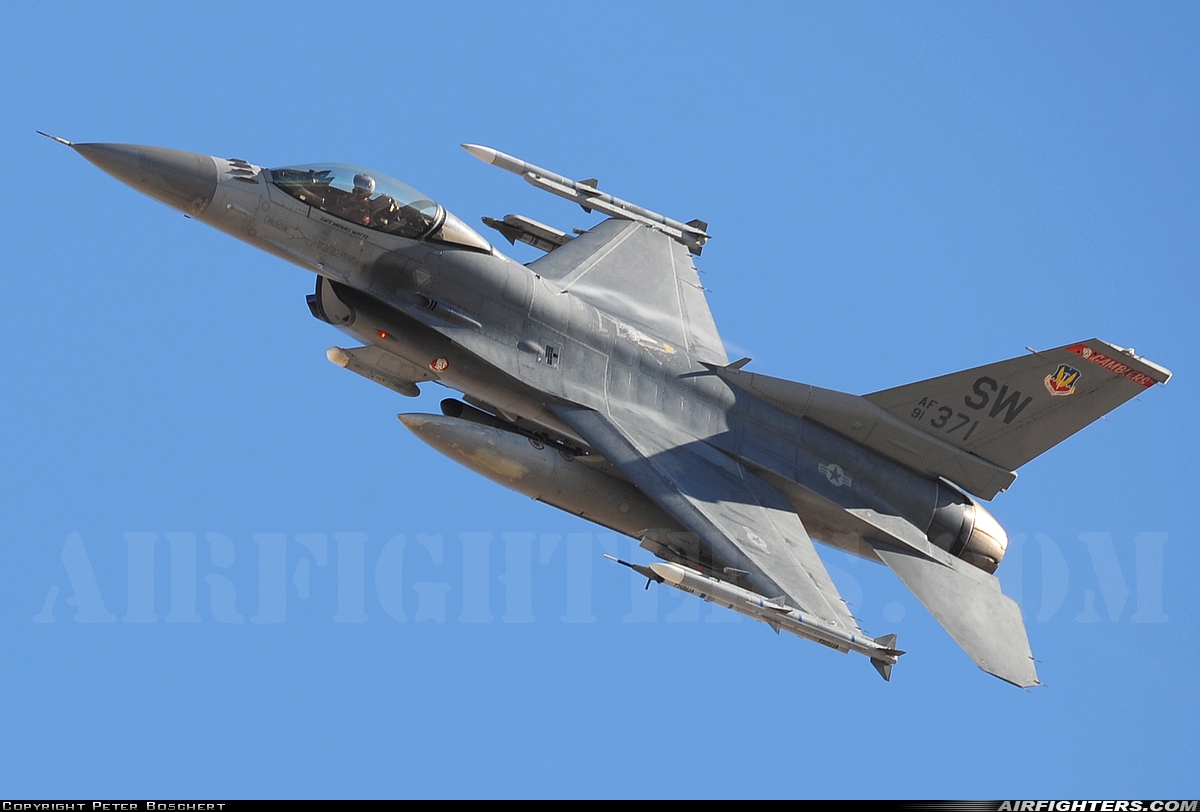 USA - Air Force General Dynamics F-16C Fighting Falcon 91-0371 at Las Vegas - Nellis AFB (LSV / KLSV), USA