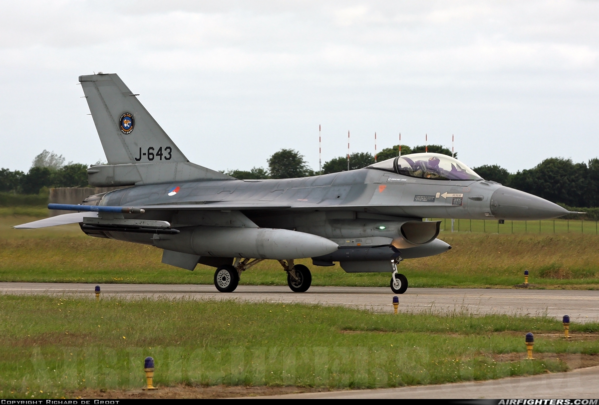 Netherlands - Air Force General Dynamics F-16AM Fighting Falcon J-643 at Landivisiau (LDV / LFRJ), France