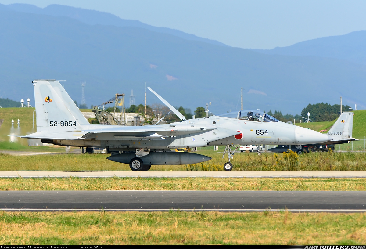 Japan - Air Force McDonnell Douglas F-15J Eagle 52-8854 at Nyutabaru (RJFN), Japan