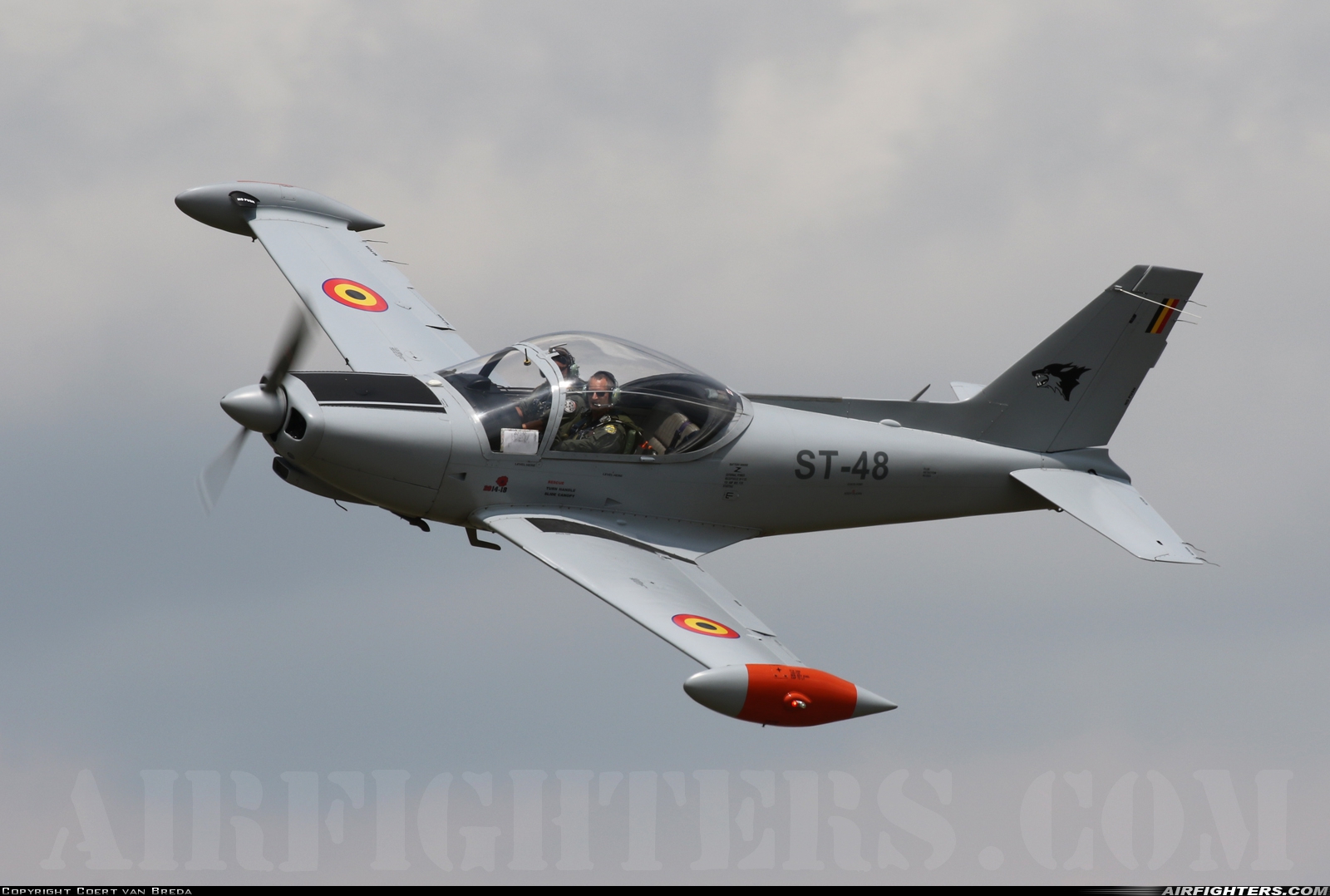 Belgium - Air Force SIAI-Marchetti SF-260D ST-48 at Florennes (EBFS), Belgium