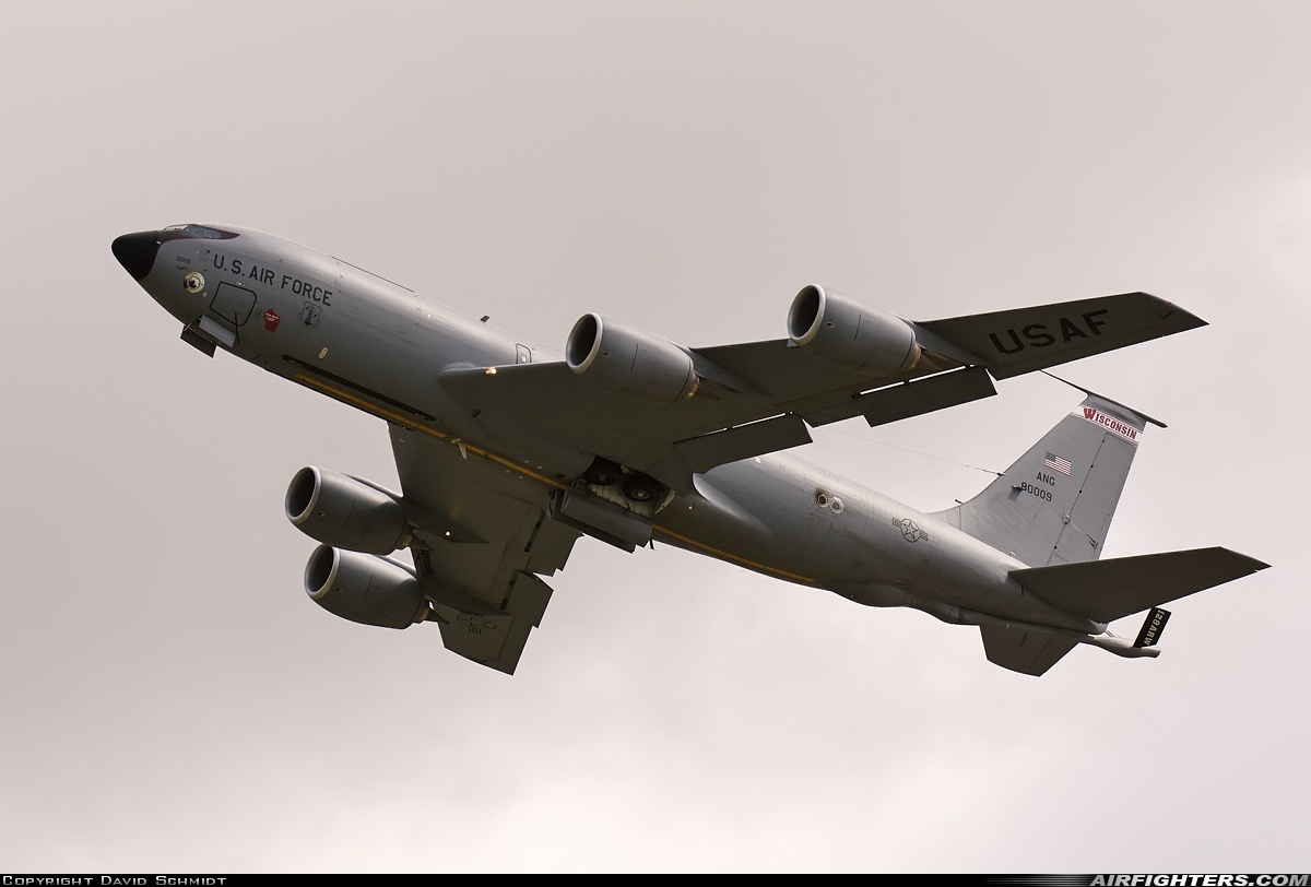 USA - Air Force Boeing KC-135R Stratotanker (717-148) 58-0009 at Mildenhall (MHZ / GXH / EGUN), UK