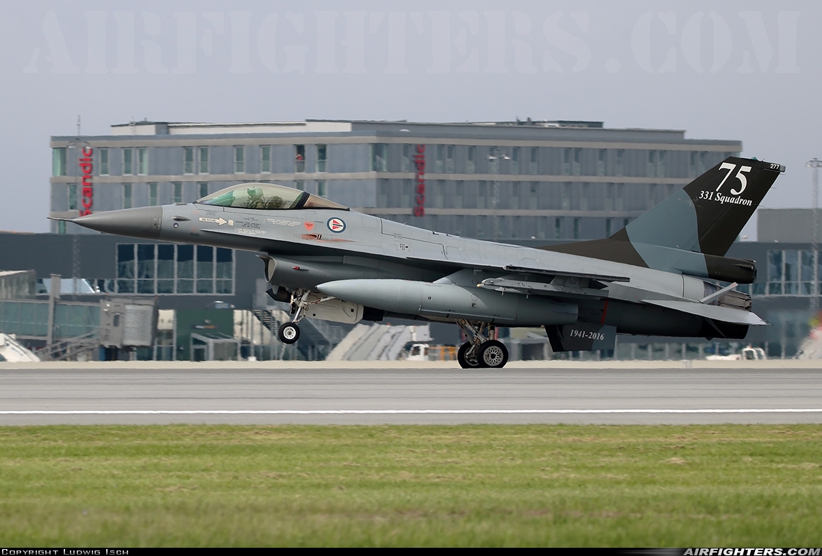 Norway - Air Force General Dynamics F-16AM Fighting Falcon 277 at Stavanger - Sola (SVG / ENZV), Norway