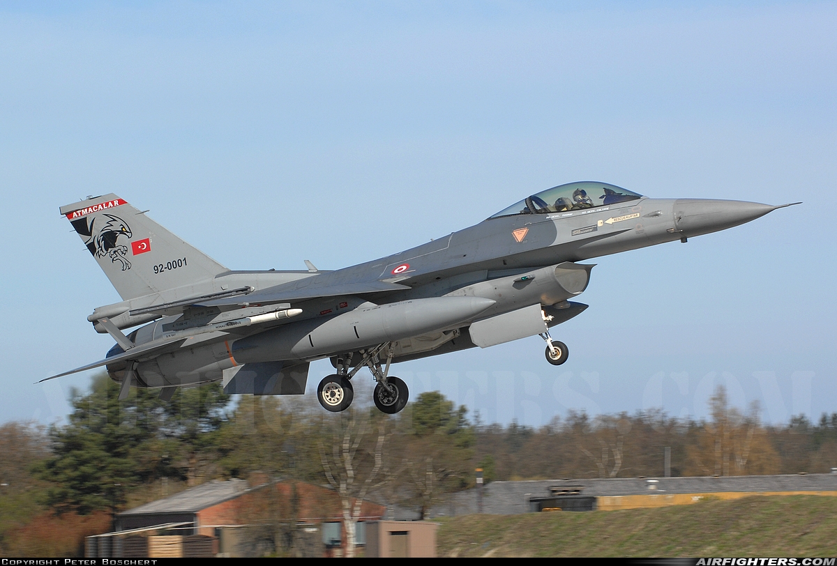 Türkiye - Air Force General Dynamics F-16C Fighting Falcon 92-0001 at Wittmundhafen (Wittmund) (ETNT), Germany