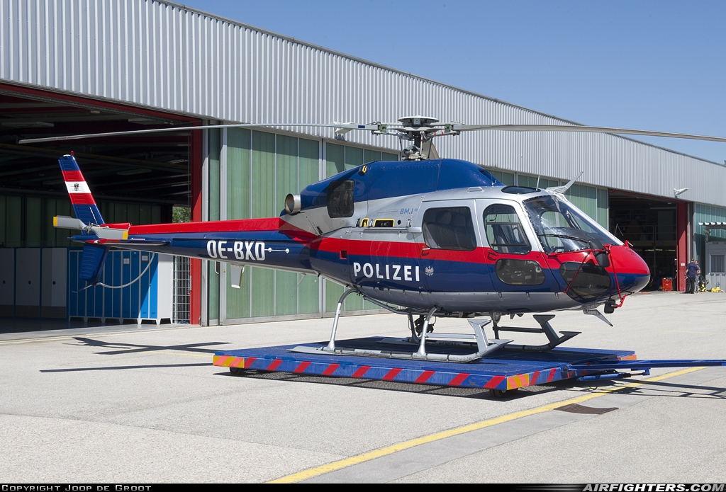 Austria - Police Aerospatiale AS-355N Ecureuil 2 OE-BXD at Linz - Horsching (LNZ / LOWL / LOXL), Austria