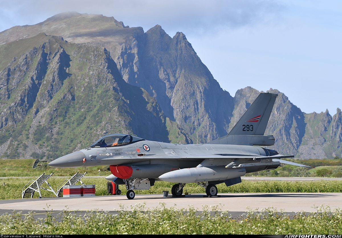 Norway - Air Force General Dynamics F-16AM Fighting Falcon 293 at Andoya / Andenes (ANX / ENAN), Norway