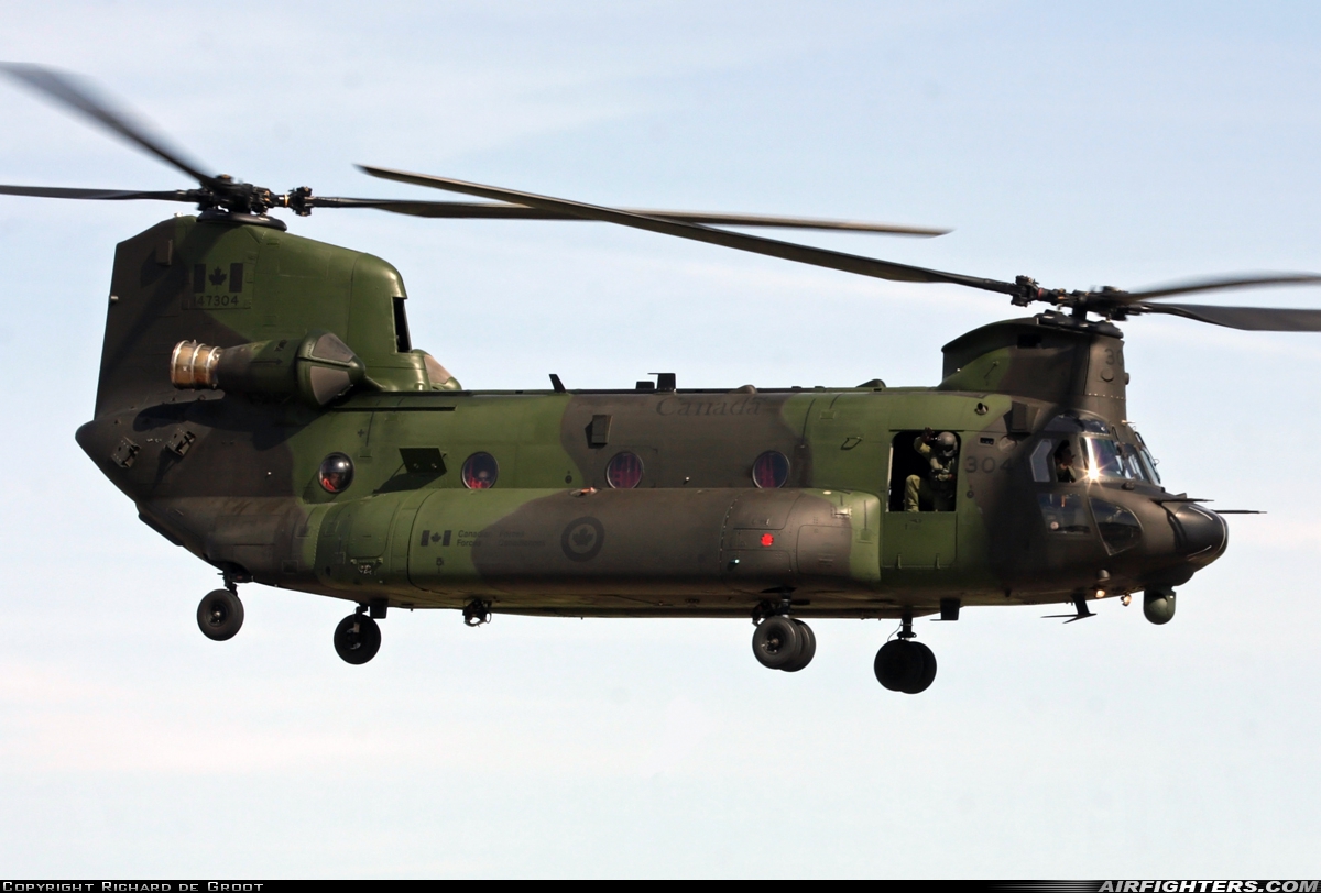 Canada - Air Force Boeing Vertol CH-147F Chinook 147304 at Fairford (FFD / EGVA), UK
