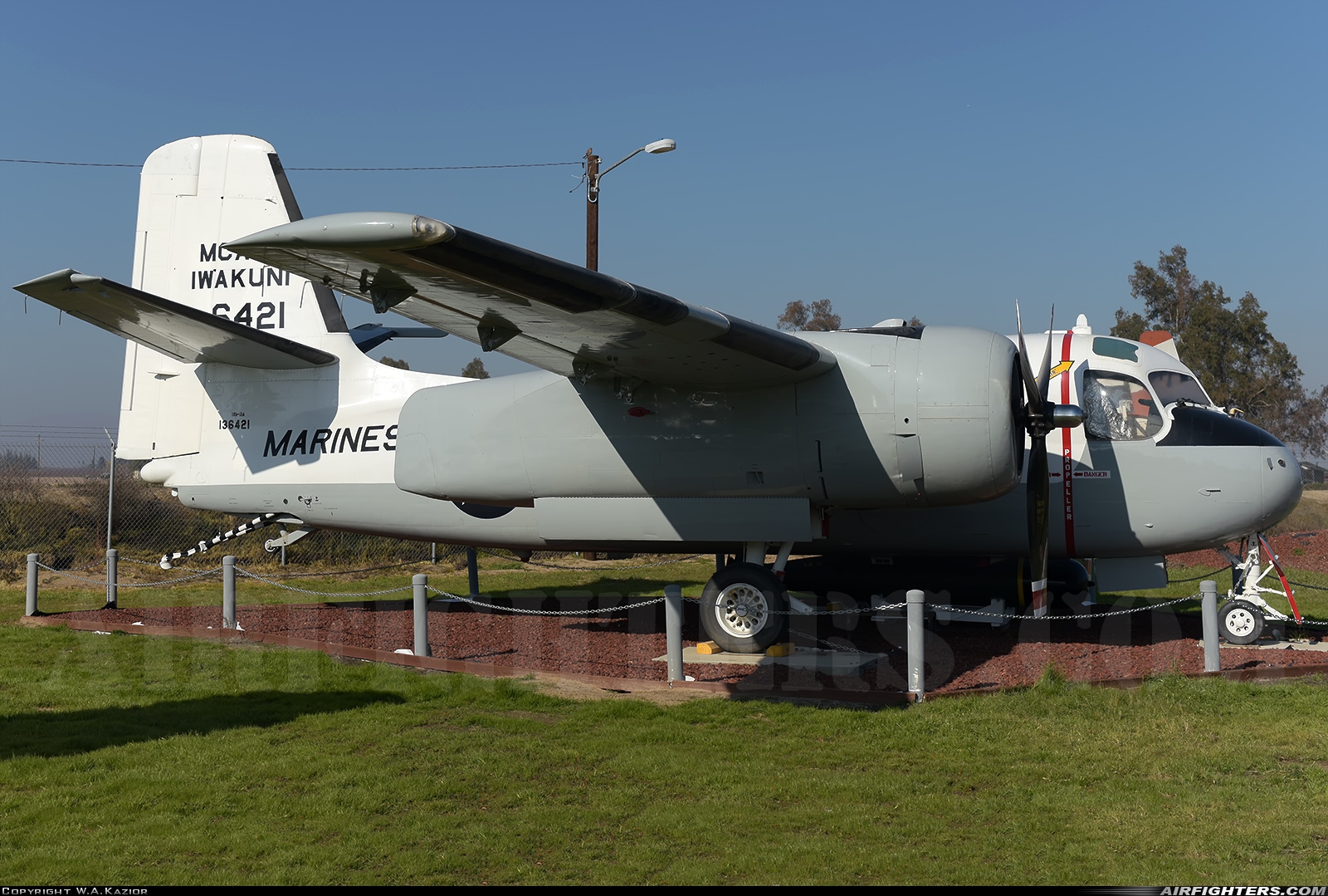 USA - Marines Grumman US-2A Tracker (G-89/S2F-1U) 136421 at Atwater (Merced) - Castle (AFB) (MER / KMER), USA