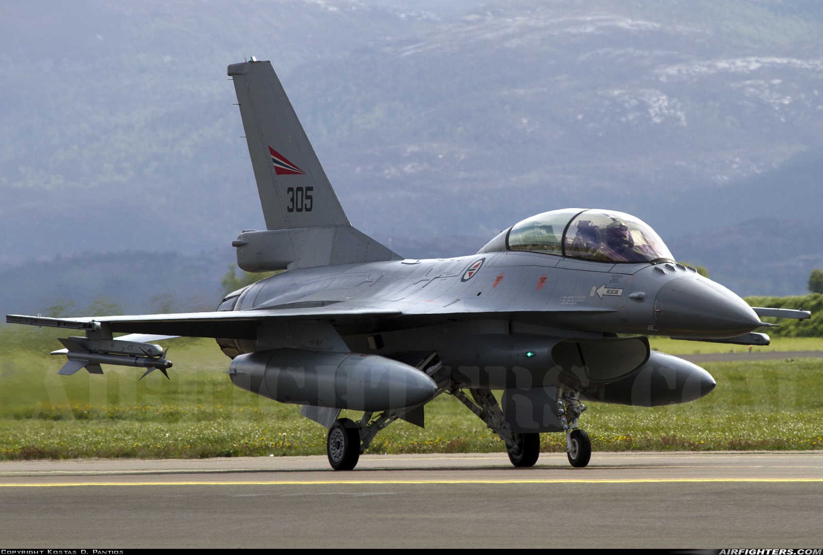 Norway - Air Force General Dynamics F-16BM Fighting Falcon 305 at Orland (OLA / ENOL), Norway