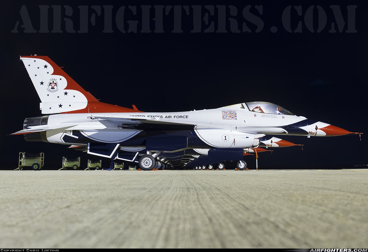 USA - Air Force General Dynamics F-16C Fighting Falcon 92-3881 at Fairford (FFD / EGVA), UK