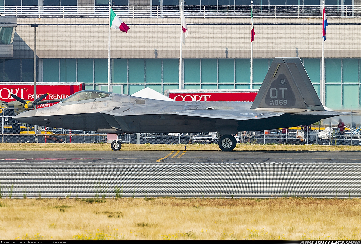 USA - Air Force Lockheed Martin F-22A Raptor 04-4069 at Seattle - Boeing Field / King County Int. (BFI / KBFI), USA