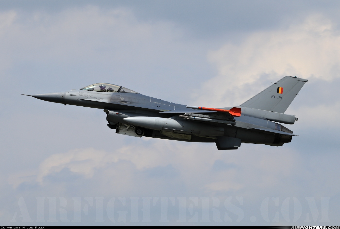 Belgium - Air Force General Dynamics F-16AM Fighting Falcon FA-121 at Florennes (EBFS), Belgium