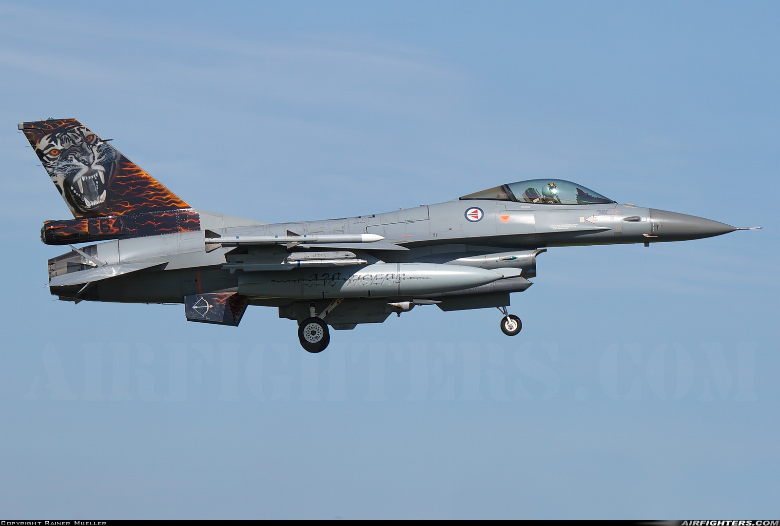 Norway - Air Force General Dynamics F-16AM Fighting Falcon 664 at Leeuwarden (LWR / EHLW), Netherlands