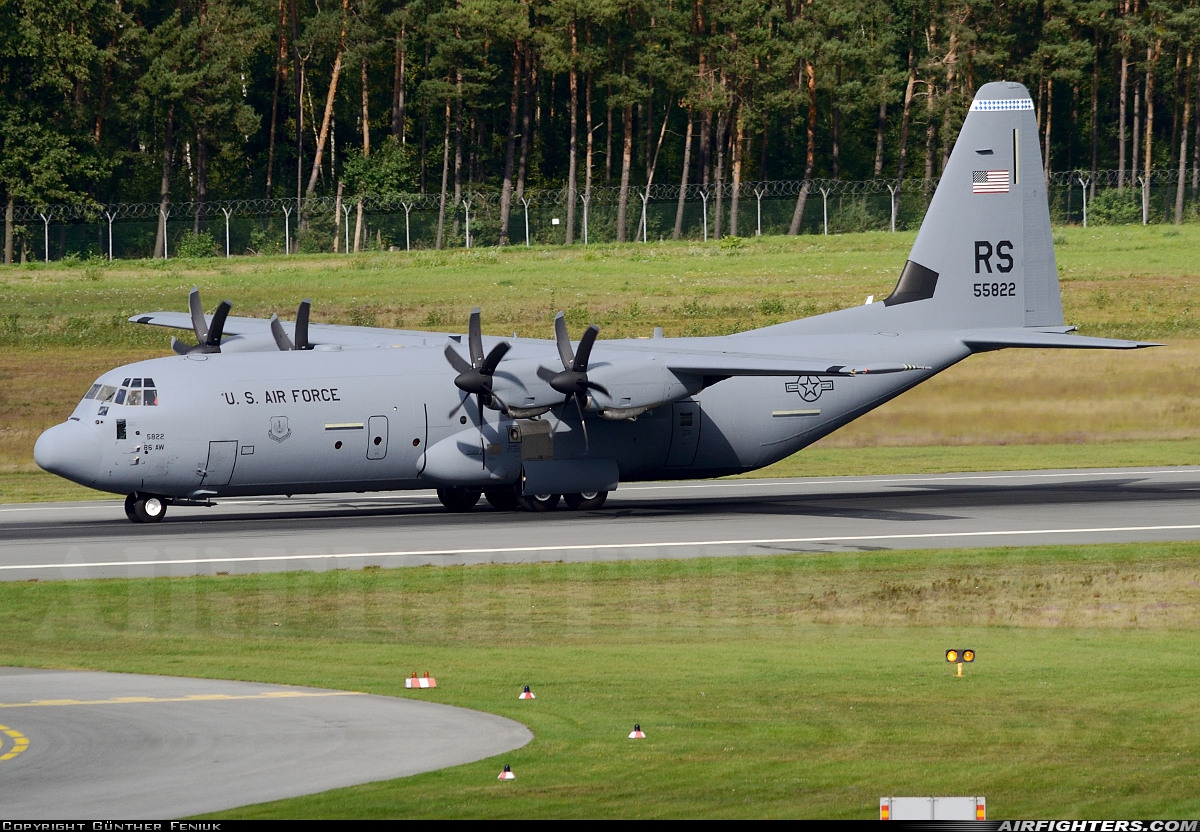 USA - Air Force Lockheed Martin C-130J-30 Hercules (L-382) 15-5822 at Nuremberg (NUE / EDDN), Germany