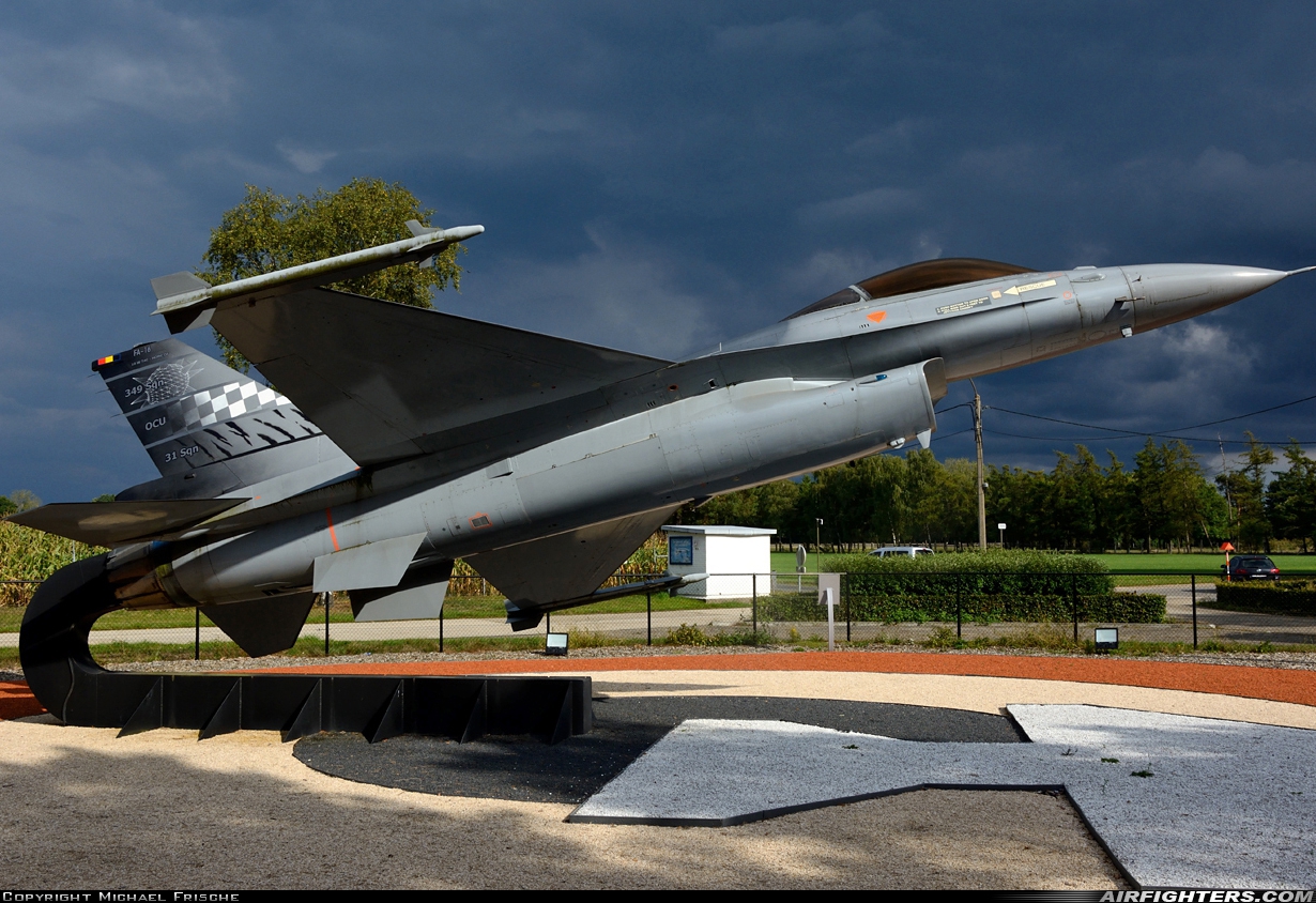 Belgium - Air Force General Dynamics F-16A Fighting Falcon FA-16 at Kleine Brogel (EBBL), Belgium