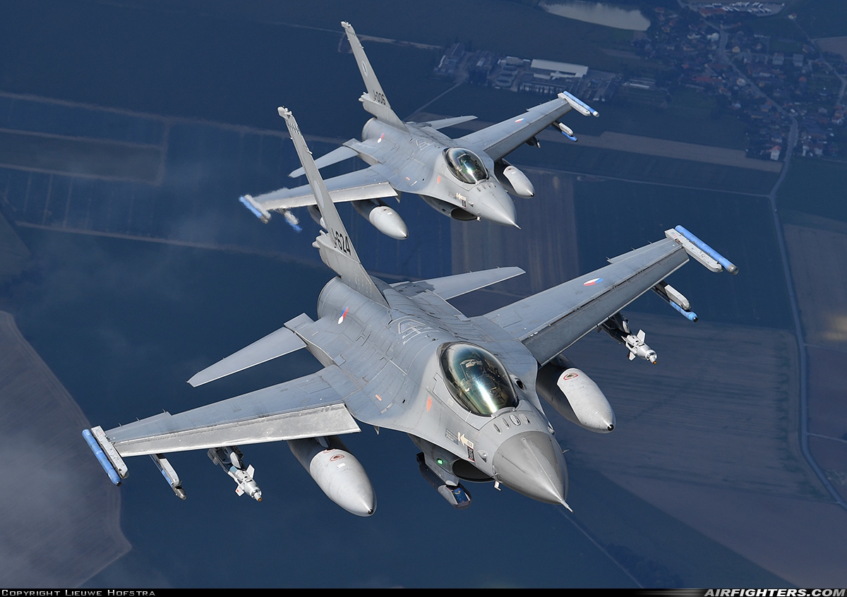 Netherlands - Air Force General Dynamics F-16AM Fighting Falcon J-624 at In Flight, Czech Republic