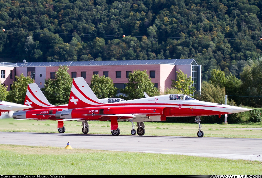 Switzerland - Air Force Northrop F-5E Tiger II J-3090 at Sion (- Sitten) (SIR / LSGS / LSMS), Switzerland