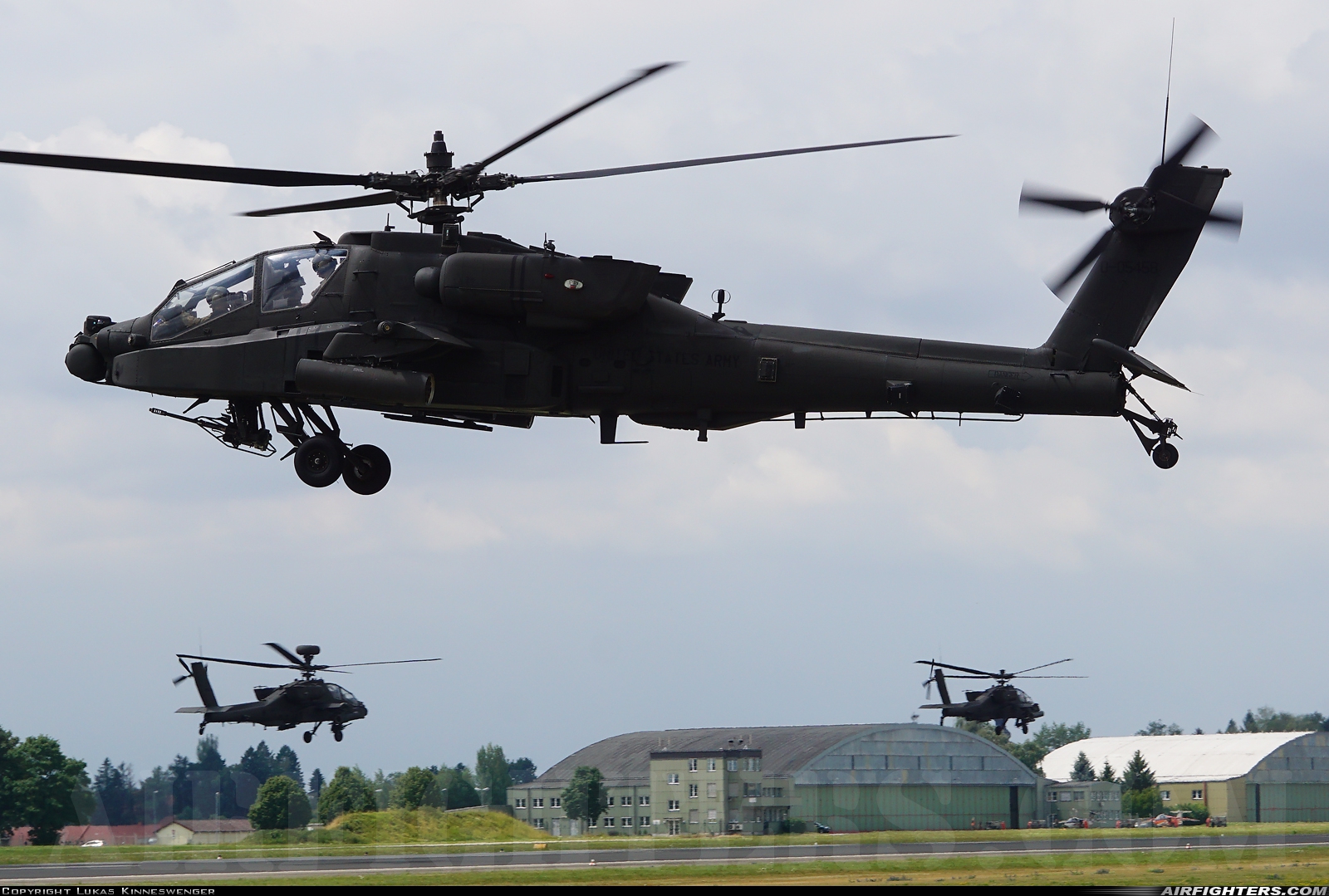USA - Army McDonnell Douglas AH-64D Apache Longbow 04-05458 at Linz - Horsching (LNZ / LOWL / LOXL), Austria