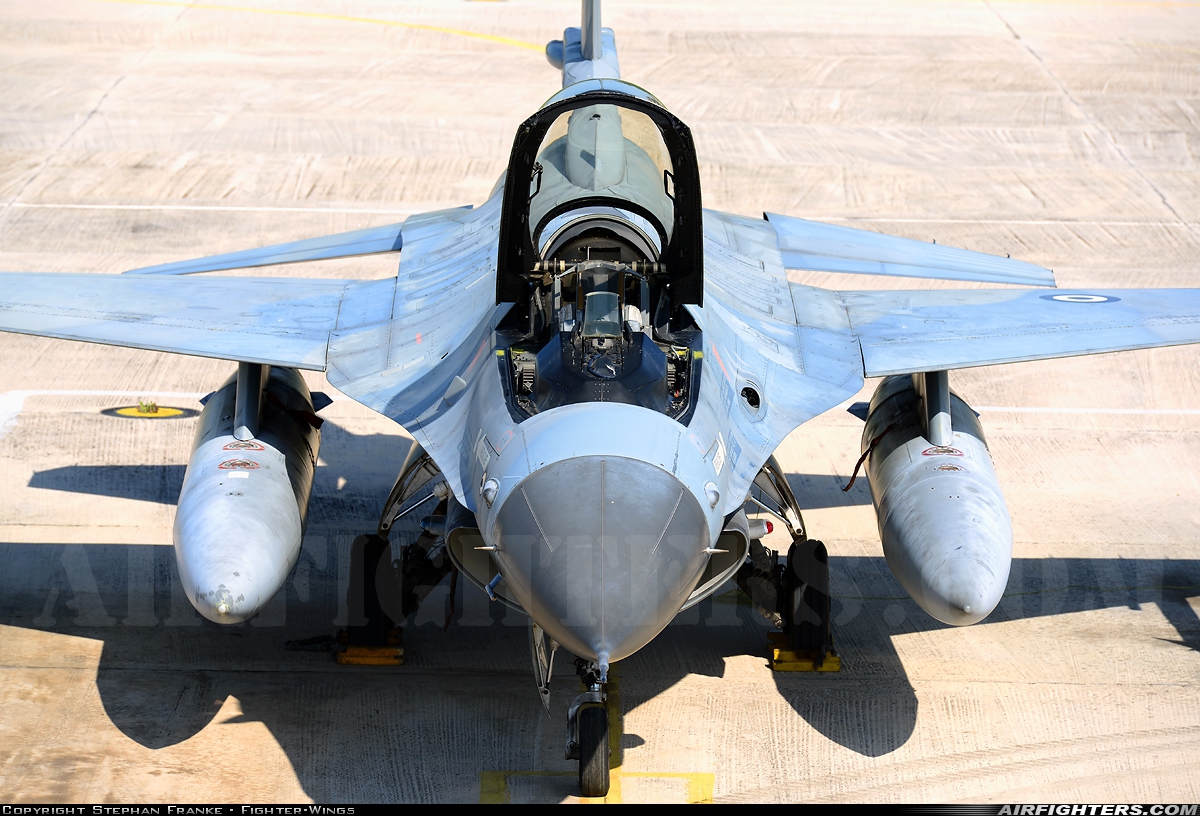 Greece - Air Force General Dynamics F-16C Fighting Falcon 138 at Nea Anghialos (VOL / LGBL), Greece