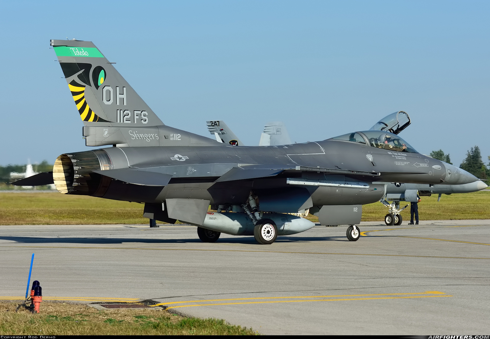 USA - Air Force General Dynamics F-16C Fighting Falcon 89-2112 at London (YXU / CYXU), Canada