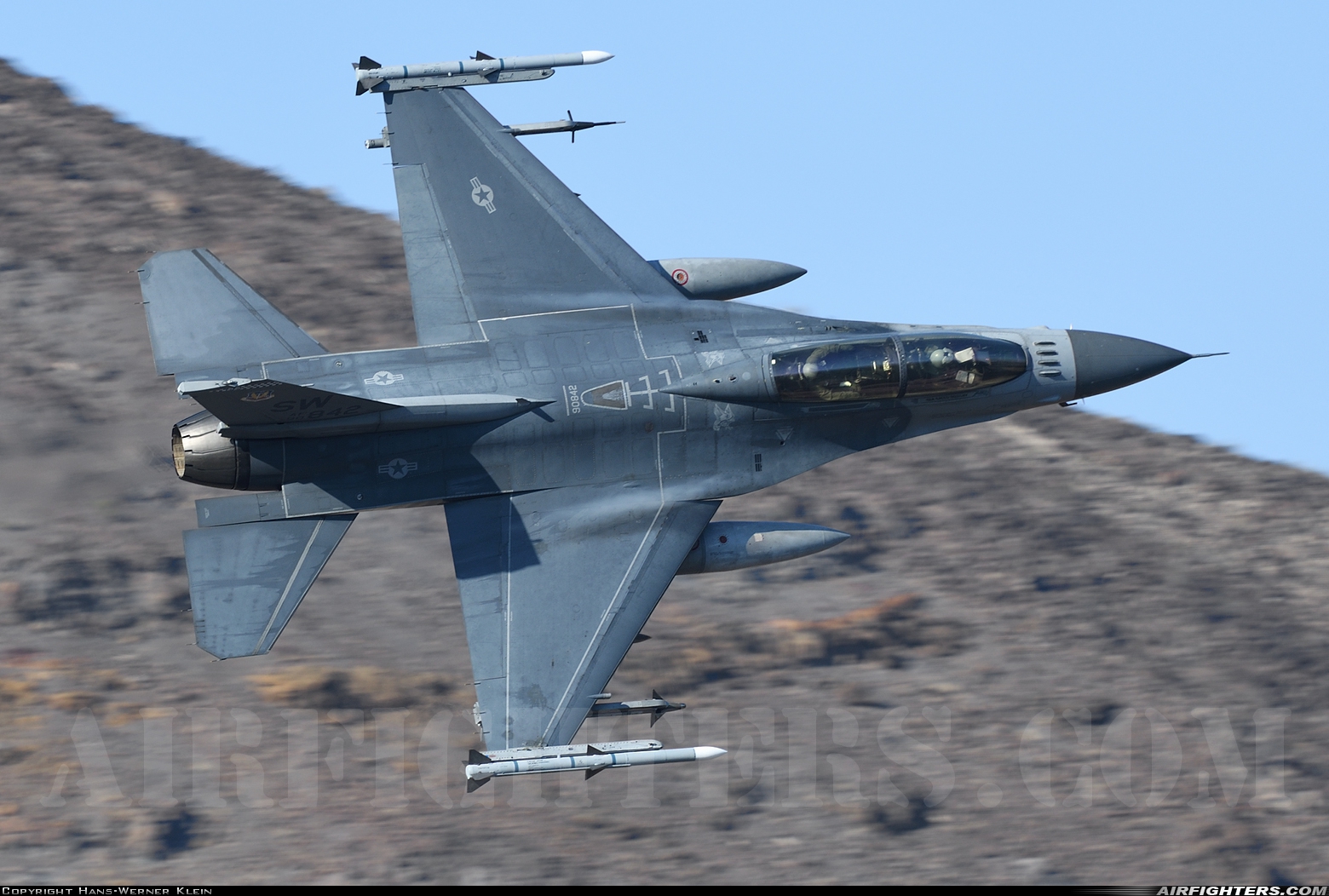 USA - Air Force General Dynamics F-16D Fighting Falcon 90-0842 at Off-Airport - Rainbow Canyon area, USA