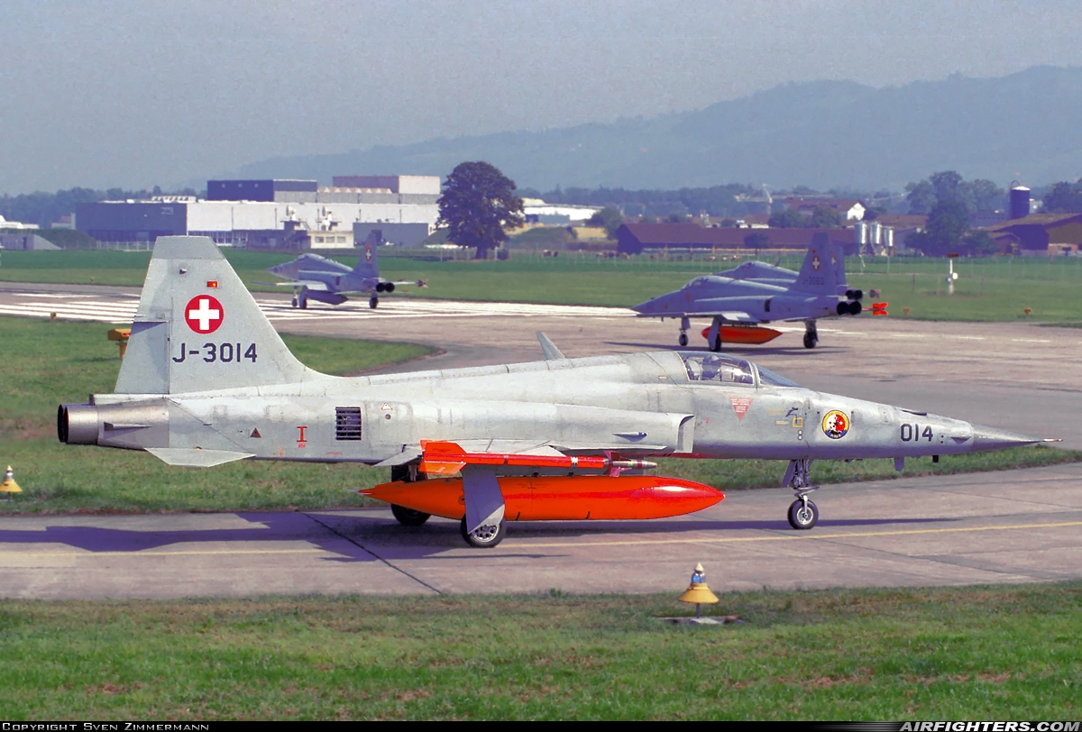 Switzerland - Air Force Northrop F-5E Tiger II J-3014 at Emmen (EML / LSME), Switzerland