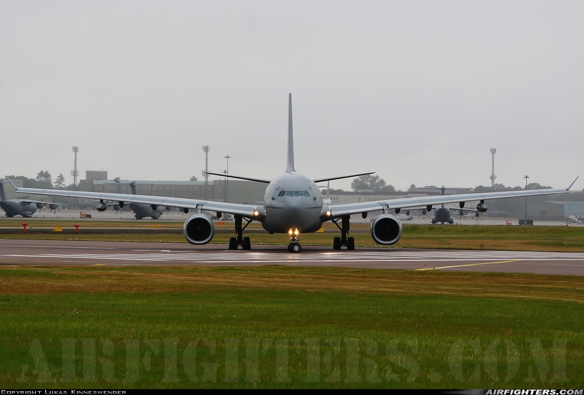 UK - Air Force Airbus Voyager KC3 (A330-243MRTT) ZZ333 at Brize Norton (BZZ / EGVN), UK