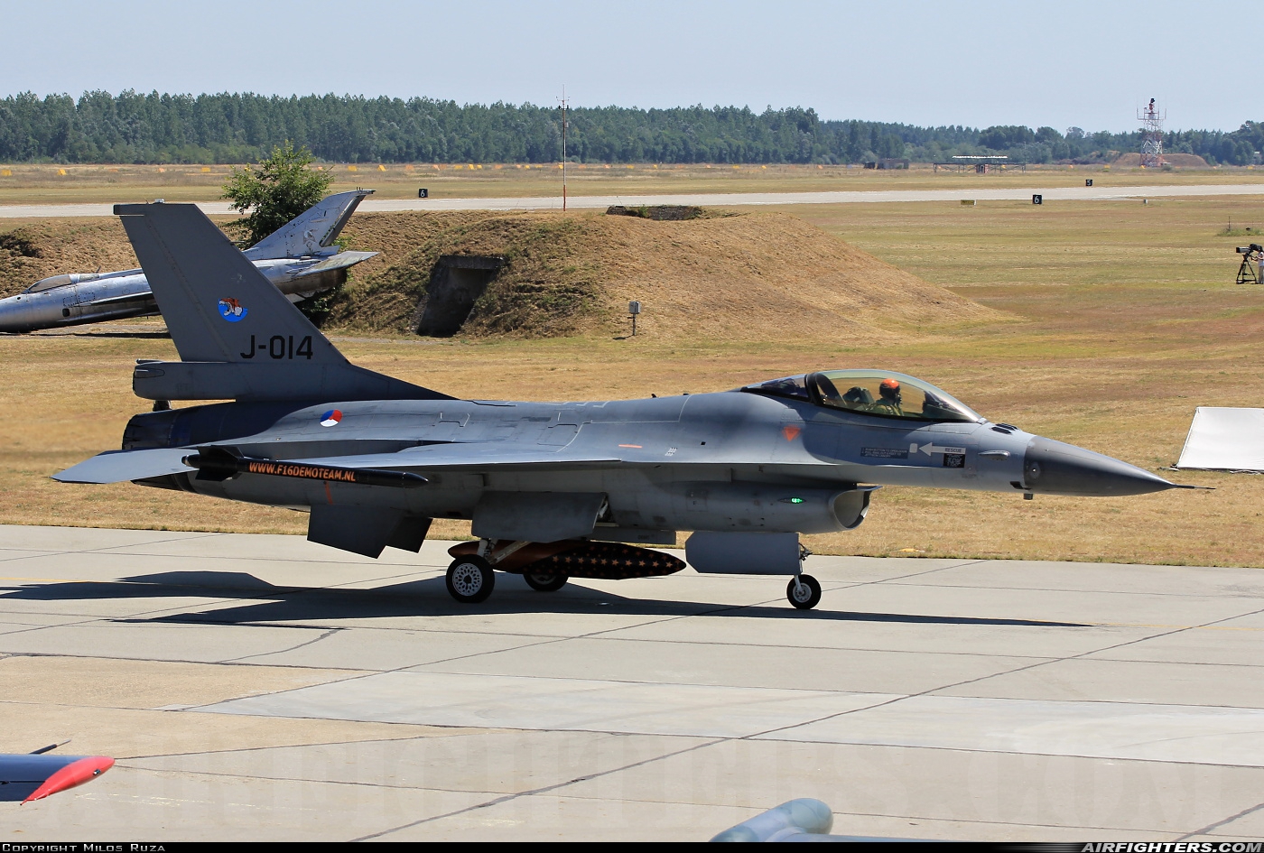 Netherlands - Air Force General Dynamics F-16AM Fighting Falcon J-014 at Kecskemet (LHKE), Hungary