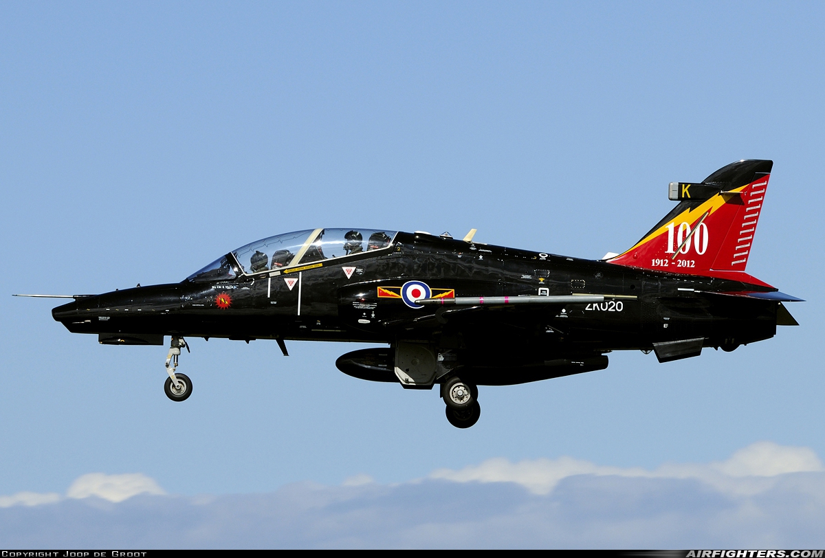 UK - Air Force BAE Systems Hawk T.2 ZK020 at Lossiemouth (LMO / EGQS), UK
