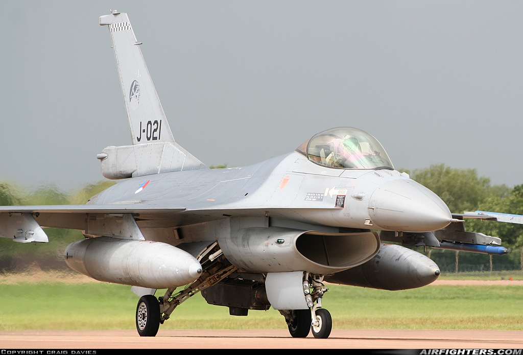 Netherlands - Air Force General Dynamics F-16AM Fighting Falcon J-021 at Fairford (FFD / EGVA), UK