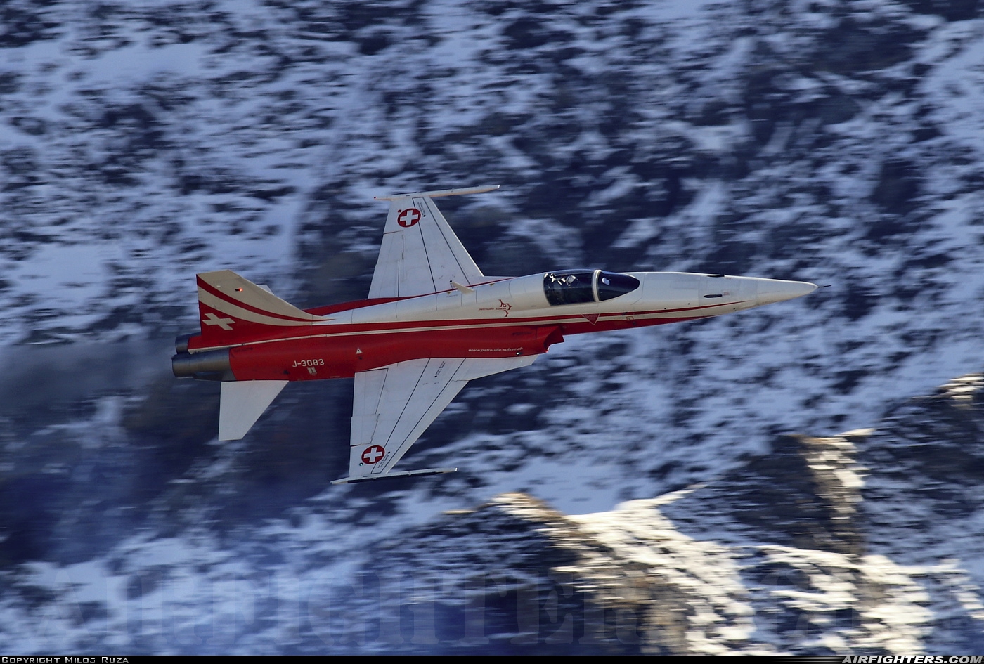 Switzerland - Air Force Northrop F-5E Tiger II J-3083 at Off-Airport - Axalp, Switzerland