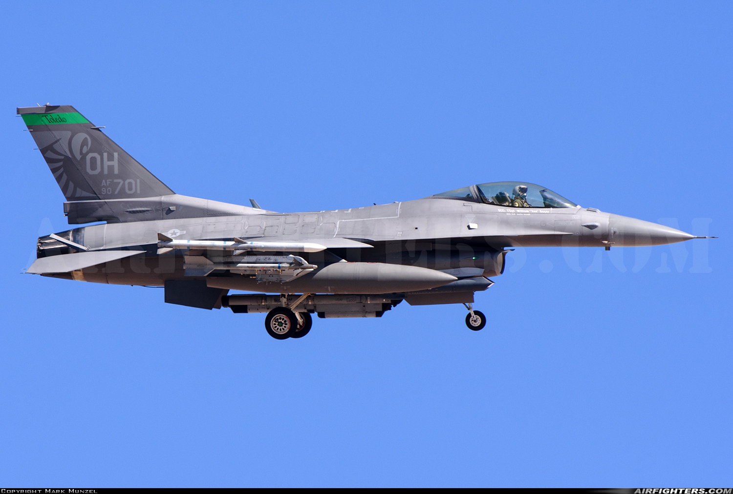 USA - Air Force General Dynamics F-16C Fighting Falcon 90-0701 at Las Vegas - Nellis AFB (LSV / KLSV), USA