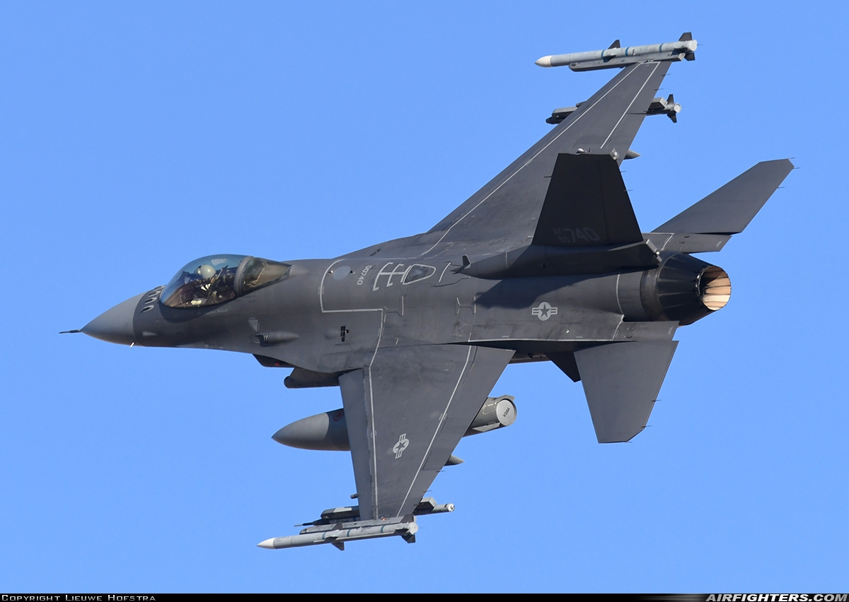 USA - Air Force General Dynamics F-16C Fighting Falcon 90-0740 at Las Vegas - Nellis AFB (LSV / KLSV), USA
